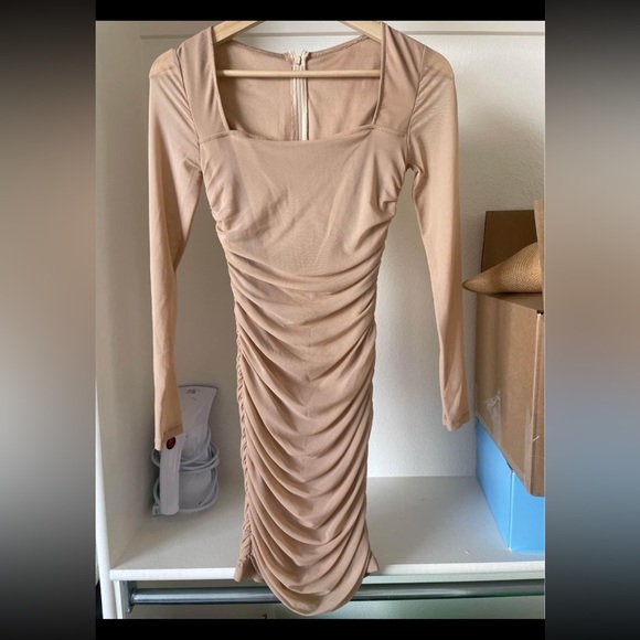 Square Neck Bodycon Dress - Picture 2 of 4